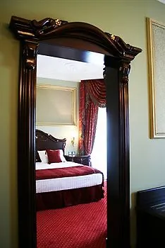 Staro Hotel 4*